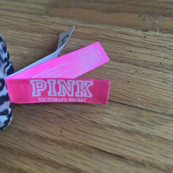 ✨PINK™ Dogs✨ - Picture 6 of 8